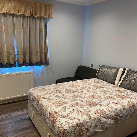 Ruislip Guest House Εξωτερικό φωτογραφία